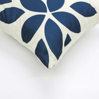 ปลอกหมอนลายดอกไม้มินิมอล