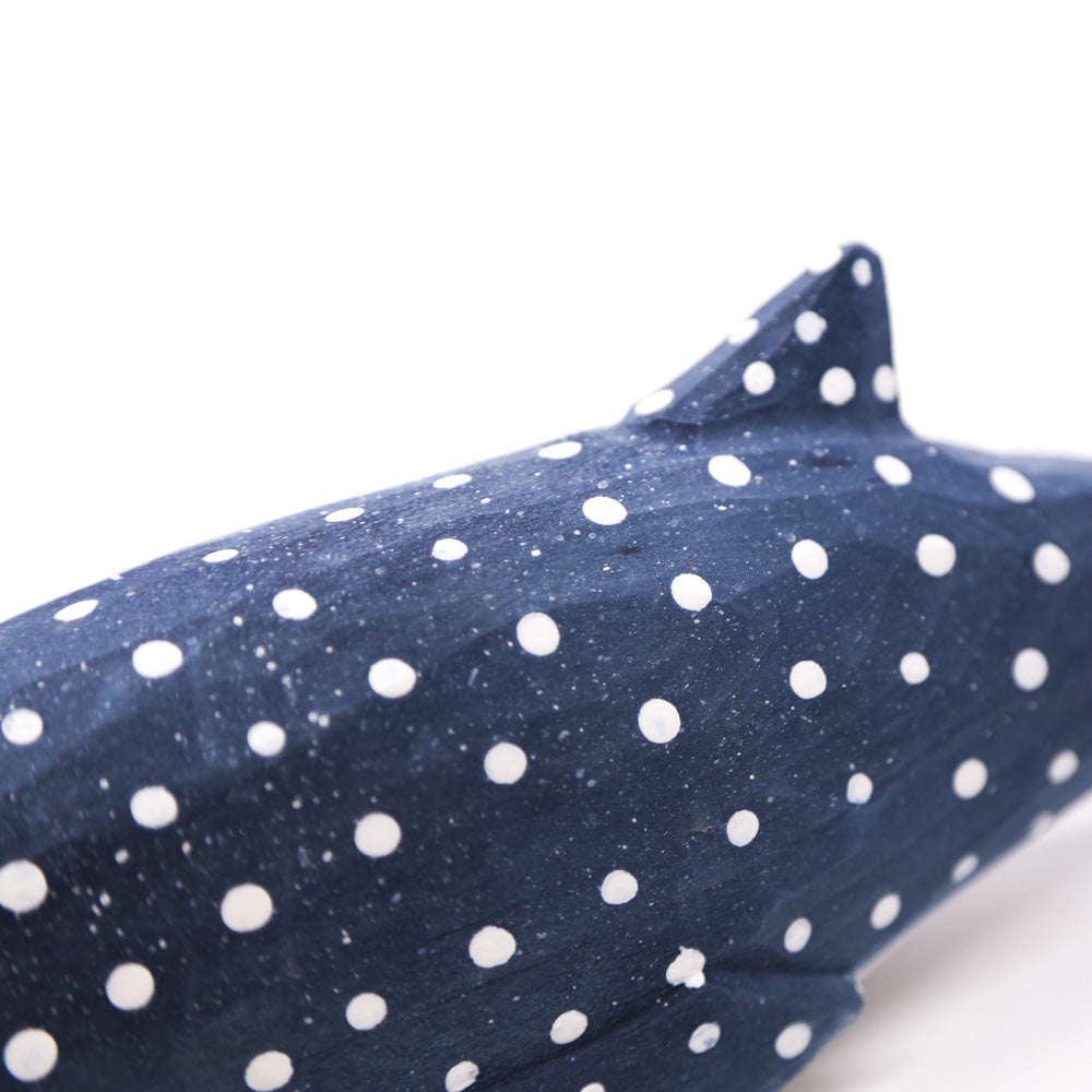 ที่ทับกระดาษรูปฉลามวาฬ