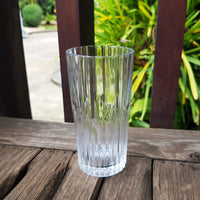 แก้วน้ำลายริ้ว