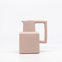 แจกันทรงเหยือกน้ำ