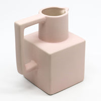 แจกันทรงเหยือกน้ำ