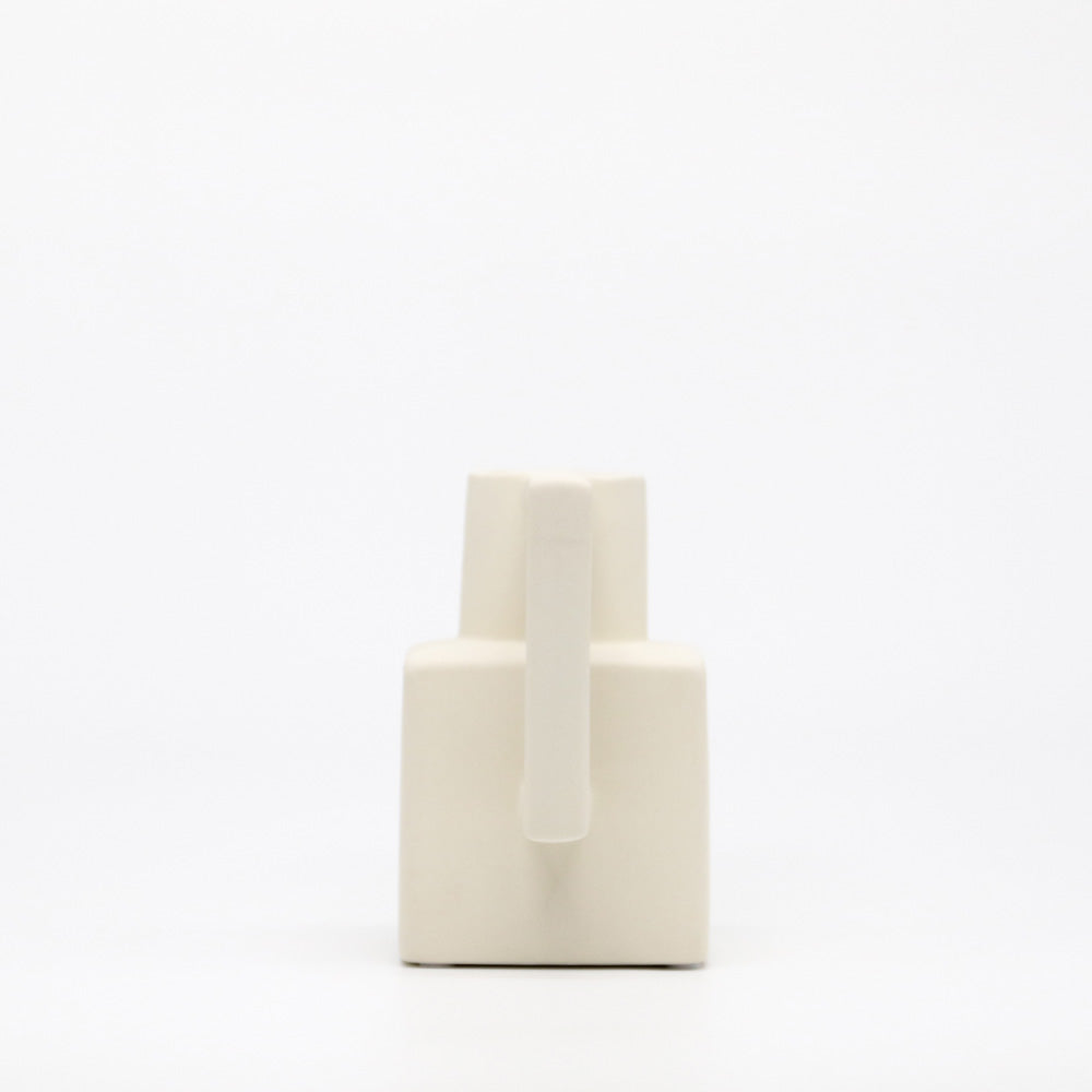 แจกันทรงเหยือกน้ำ