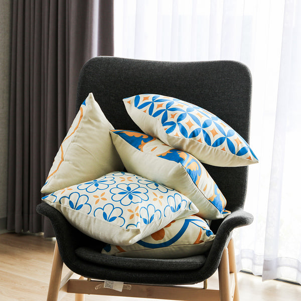 ปลอกหมอนลายเมดิเตอร์เรเนียนสีน้ำเงินเหลือง