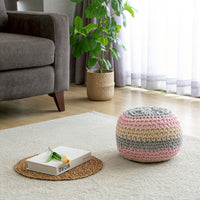 บีนแบ็กถักทรงกลมสีครีม เทา และชมพู