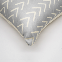 ปลอกหมอนอิงลายลูกศร